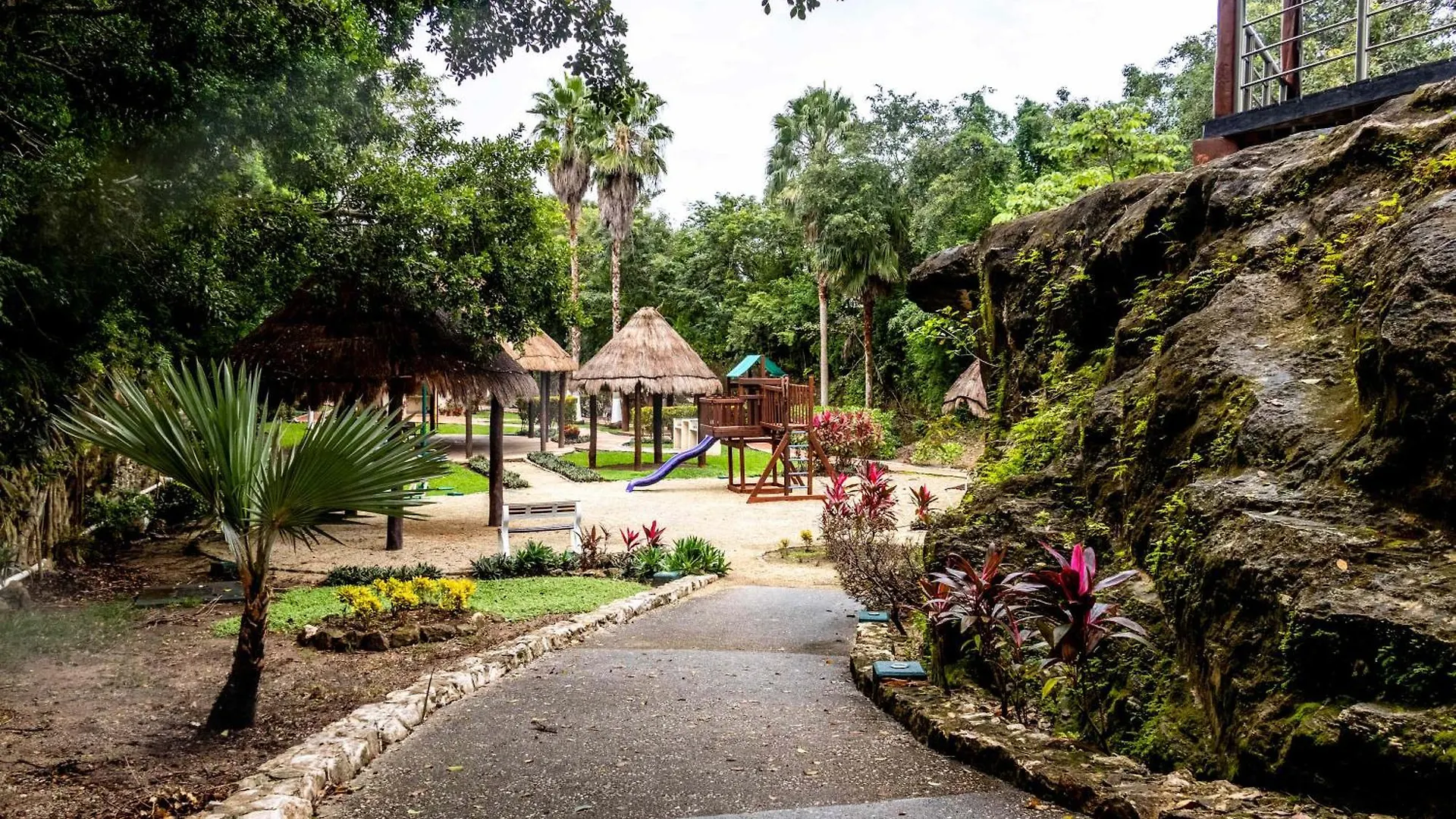 Bright Apt With Pool & Jungle Puerto Morelos
